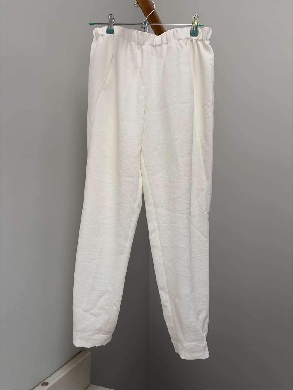Arizia Crisp White Elastic Waist Textured Pants